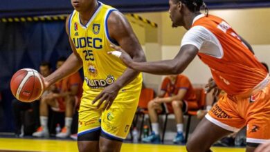 UDEC con Carlos Milano disputa los playoffs de la LNB Chile