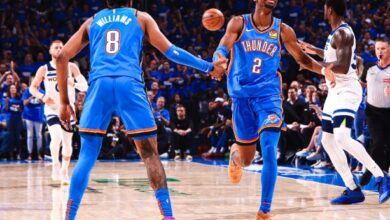 Shai Gilgeous-Allexander (derecha) celebró su nombramiento como JMV con una gran actuación con Thunder