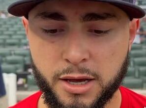 Wilyer Abreu estará ausente de los diamantes por varios días