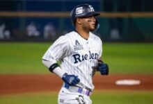 Ángel Reyes pertenece a Rieleros de Aguascalientes en México