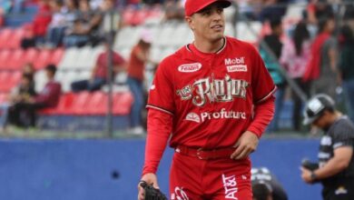 Adrián De Horta es un lanzador norteamericano