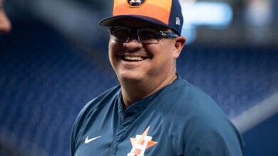 Omar López es el coach de banca de Astros de Houston en la MLB