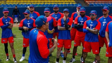 Tiburones arrancó su Minicamp 2025 en el estadio Universitario de Caracas
