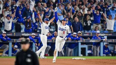 Freddie Freeman definió un maratónico tercer choque de Serie Mundial con jonrón