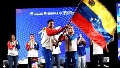 Jorge Otaiza (izquierda) y Yoselin Canache (derecha).son los abanderados de Venezuela