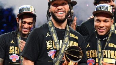 Jalen Brunson (centro) llevó a Knicks a la conquista de la Emirates NBA Cup