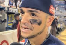 Carlos Mendoza Jr. Conversó con los representantes de los medios de comunicación sobre el triunfo de Caribes