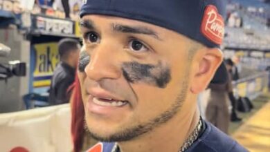 Carlos Mendoza Jr. Conversó con los representantes de los medios de comunicación sobre el triunfo de Caribes