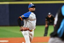 Adrián Almeida fue la figura de Venezuela, representado por Navegantes del Magallanes, el viernes
