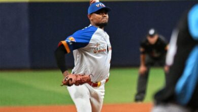 Adrián Almeida fue la figura de Venezuela, representado por Navegantes del Magallanes, el viernes