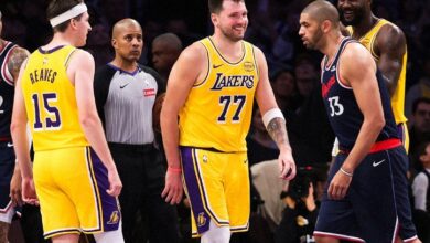 Luka Doncic (77) fue la figura de Lakers de Los Ángeles