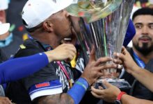 Salvador Pérez llevará tatuado, por siempre, el trofeo que conquistó Venezuela en el WBC 2026