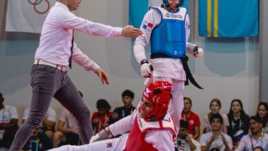 Martín Rodríguez (izquierda) es un árbitro internacional venezolano