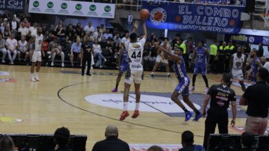 Trotamundos de Carabobo cayó ante Cocodrilos de Caracas en Valencia