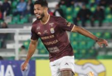 Eric Ramírez anotó uno de los dos goles en la victoria del Carabobo FC sobre Blomming en Bolivia