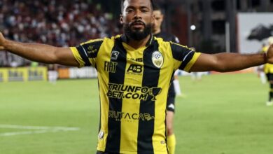 Luis "Cariaco" González le dio un empate milagroso al Deportivo Táchira frente a Carabobo FC en Valencia