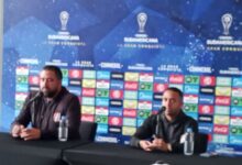 Farías (izquierda) y Orozco (derecha) ofrecieron una rueda de prensa en nombre del Carabobo FC