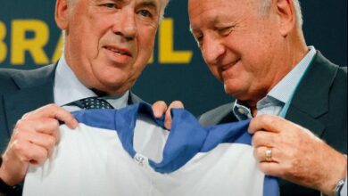 Carlo Ancelotti (izquierda) quiere darle un nuevo título a Brasil