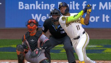 Jackson Chourio empalmó sus dos jonrones en el American Family Field