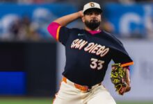 Germán Márquez lanzó 5.0 innings en blanco para apuntarse el salvado