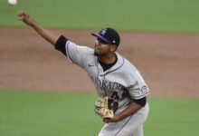 José Mujica lanzó en las mayores con Rockies de Colorado