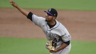 José Mujica lanzó en las mayores con Rockies de Colorado