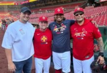 Los directivos de Magallanes se reunieron con Yadier Molina en San Luis