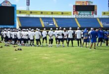 Los peloteros de Navegantes del Magallanes se presentaron en el estadio José Bernardo Pérez de Valencia