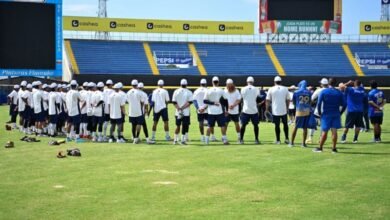 Los peloteros de Navegantes del Magallanes se presentaron en el estadio José Bernardo Pérez de Valencia