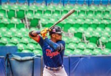 Gorkys Hernández entrena con Tigres de ARagua en el estadio José Pérez Colmenares de Maracay