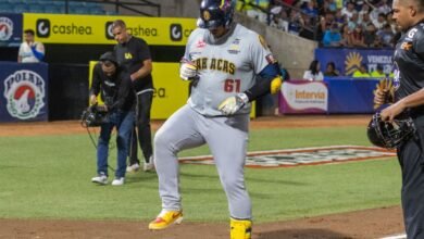 Leandro Cedeño pegó un jonrón de tres carreras en el duelo y fue la bujía de Leones frente a Bravos