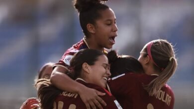 Celebración del equipo femenino de Venezuela Sub-17 en el Mundial de la FIFA.